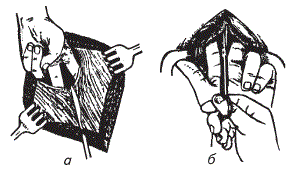 Удлинение разреза брюшины под контролем пальцев